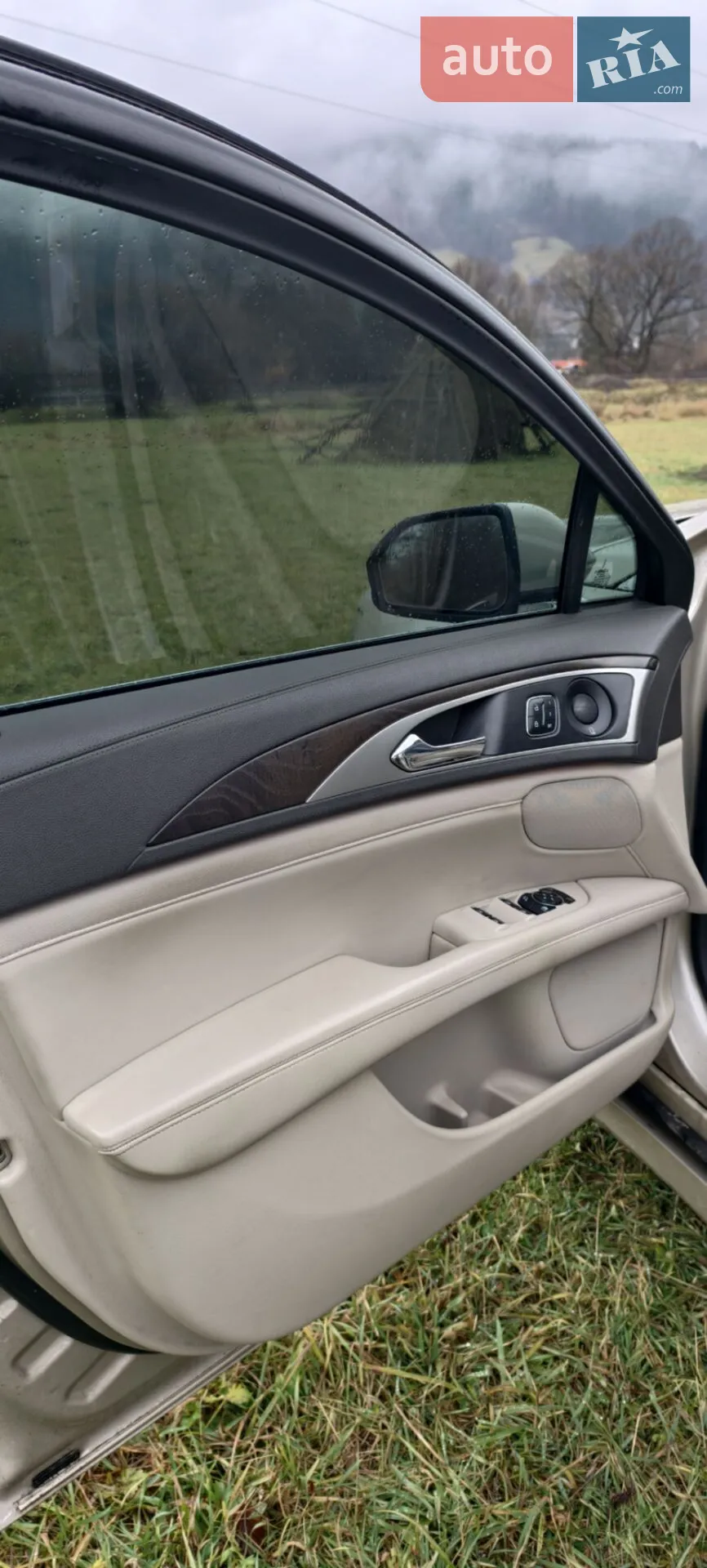 2016 Lincoln MKZ - мініатюра 16