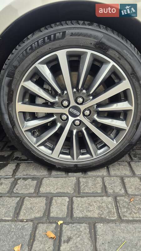 Седан Lincoln MKZ 2017 в Одессе