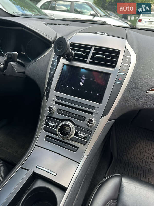 Седан Lincoln MKZ 2019 в Киеве