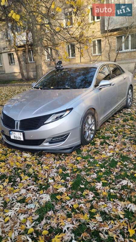 Lincoln MKZ 2014