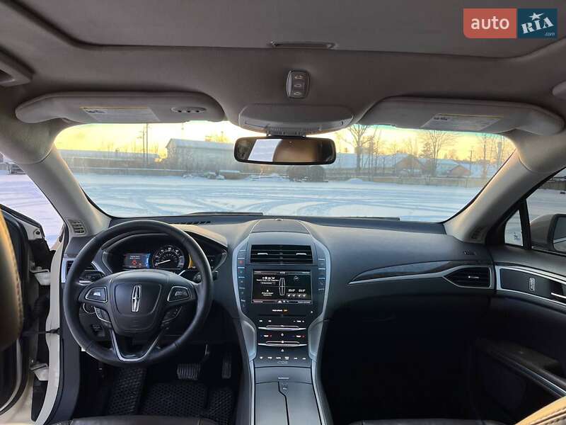 Седан Lincoln MKZ 2013 в Виннице