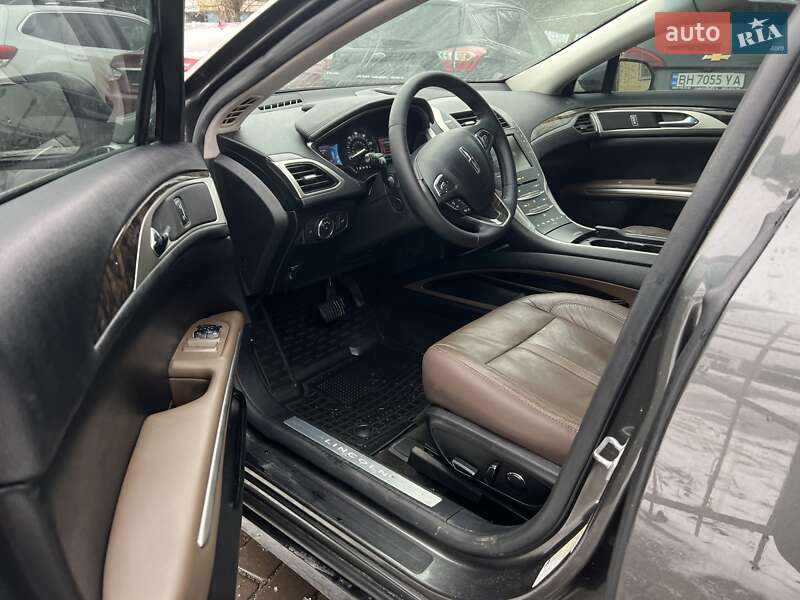 Седан Lincoln MKZ 2015 в Одессе