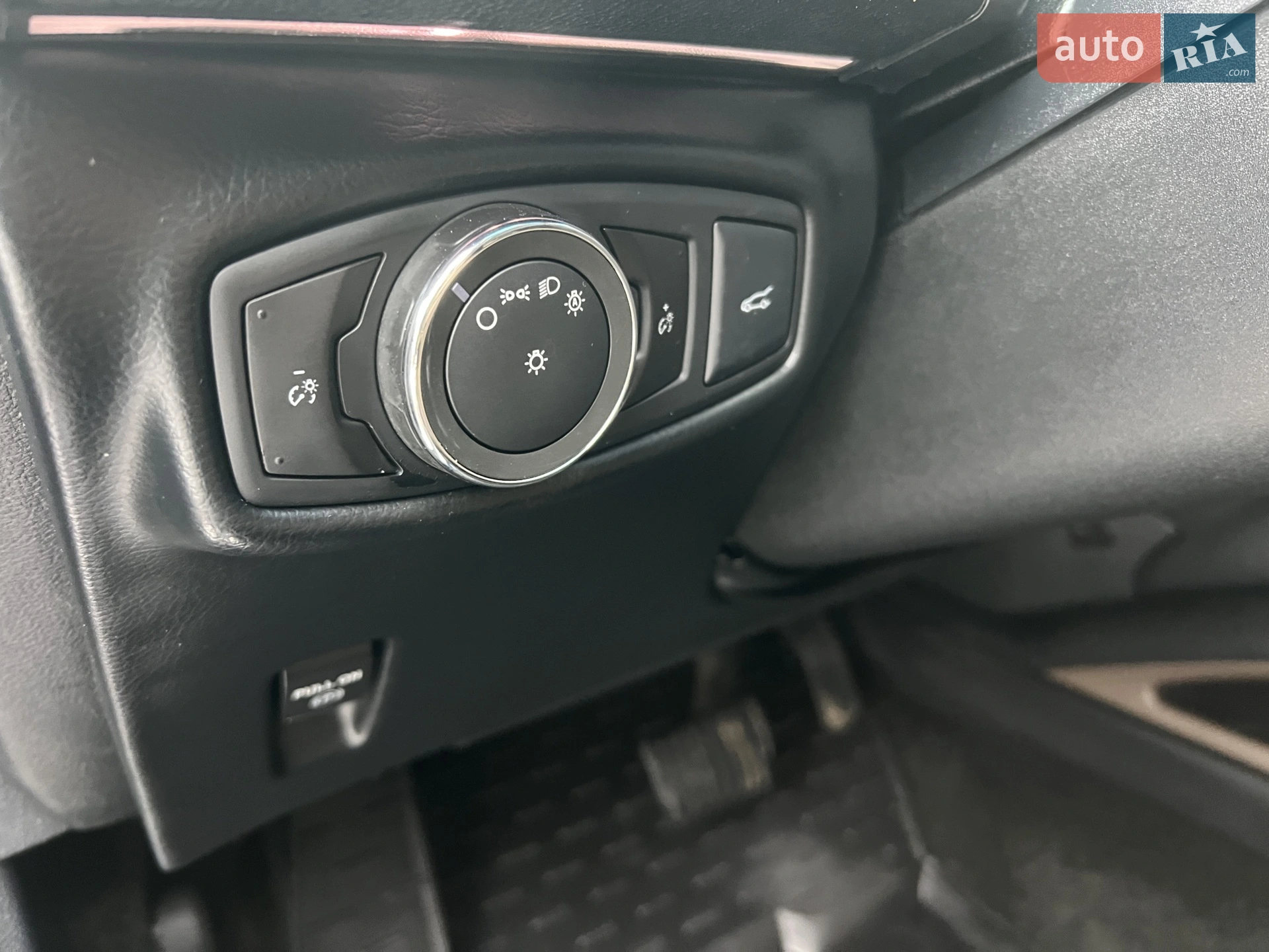 2015 Lincoln MKZ - мініатюра 13