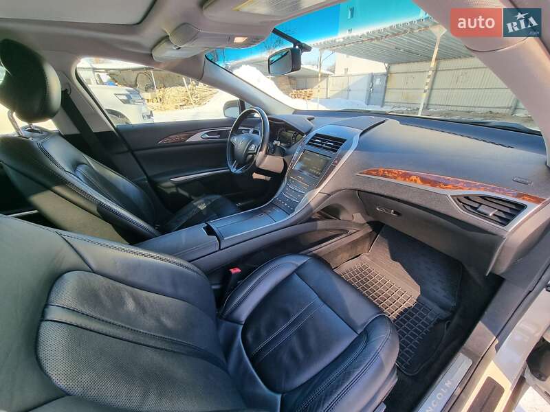 Седан Lincoln MKZ 2015 в Чернигове
