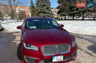 Седан Lincoln MKZ 2017 в Коростене