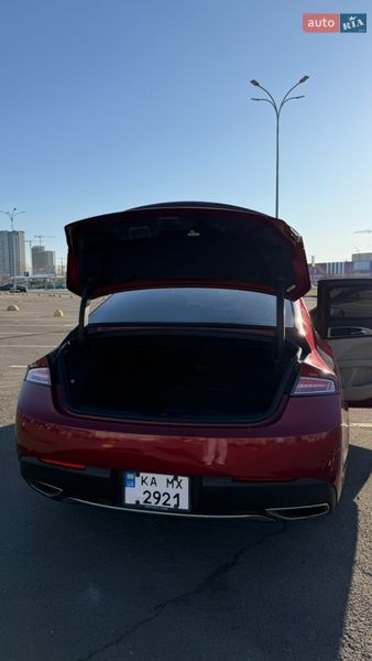Седан Lincoln MKZ 2016 в Киеве