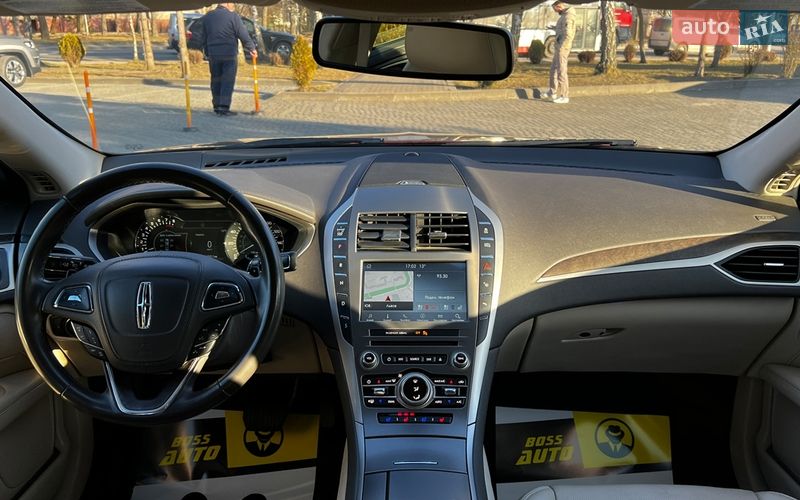 Седан Lincoln MKZ 2016 в Львове