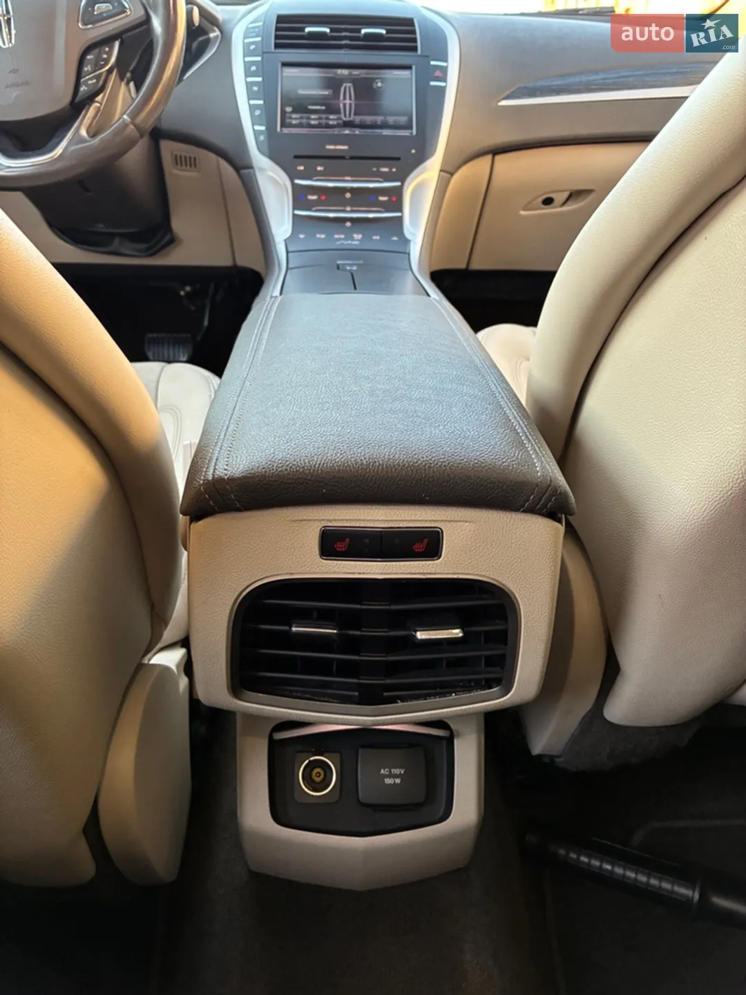 2016 Lincoln MKZ - мініатюра 18