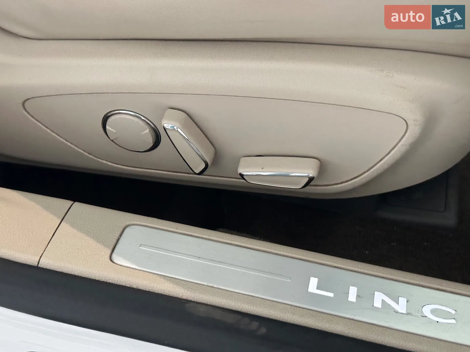 2015 Lincoln MKZ - мініатюра 27
