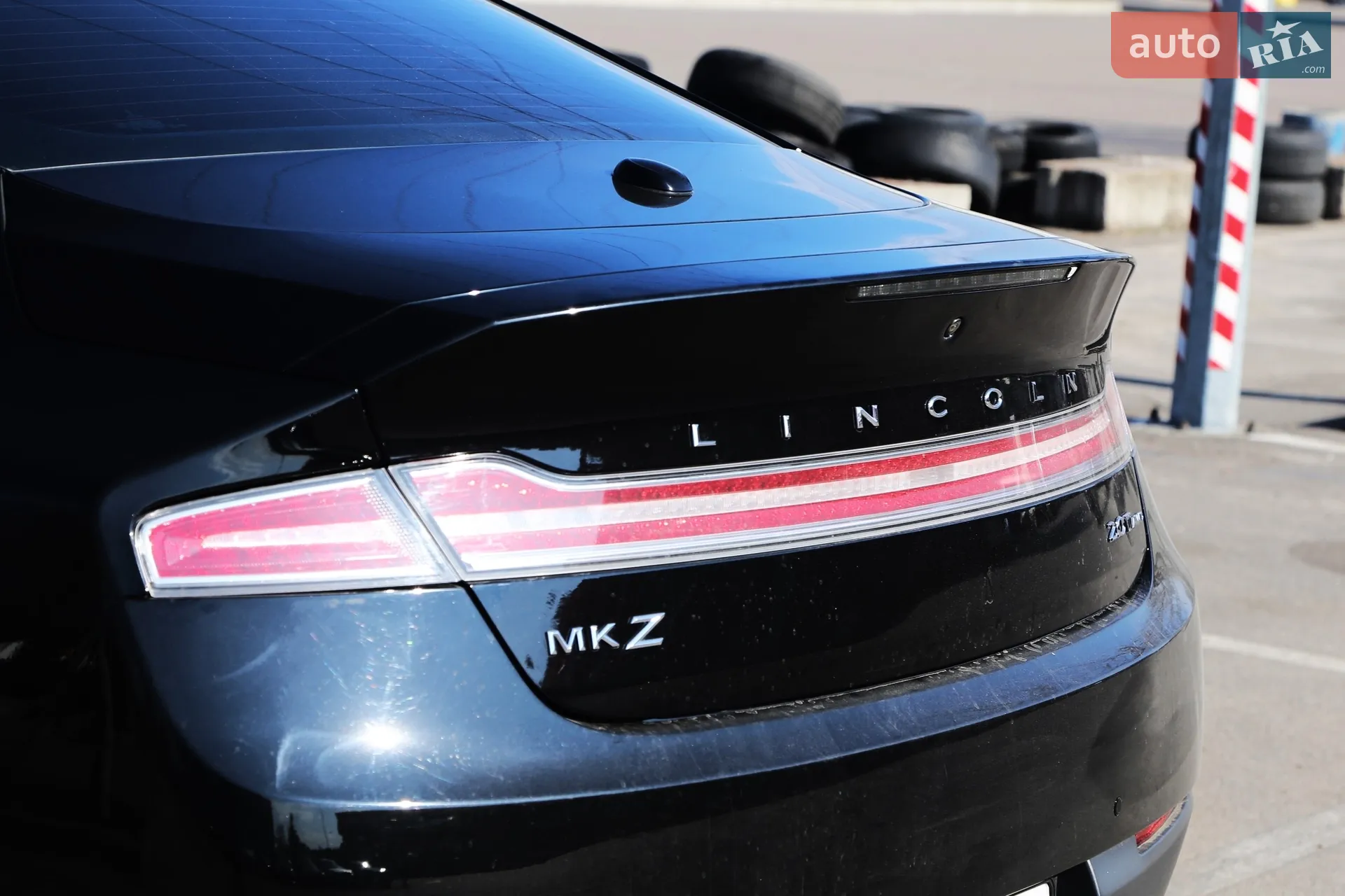 2016 Lincoln MKZ - мініатюра 8