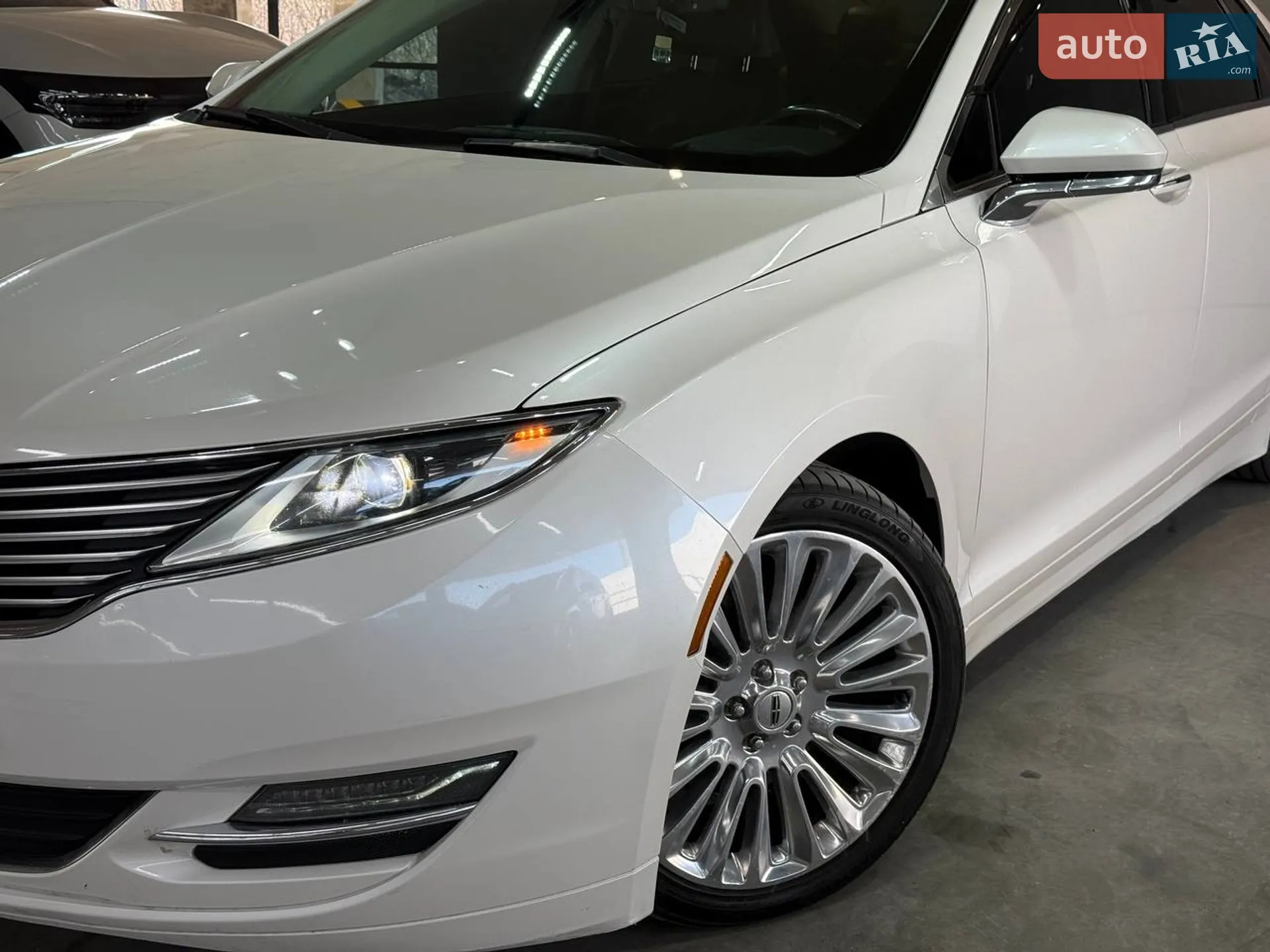 2014 Lincoln MKZ - мініатюра 5