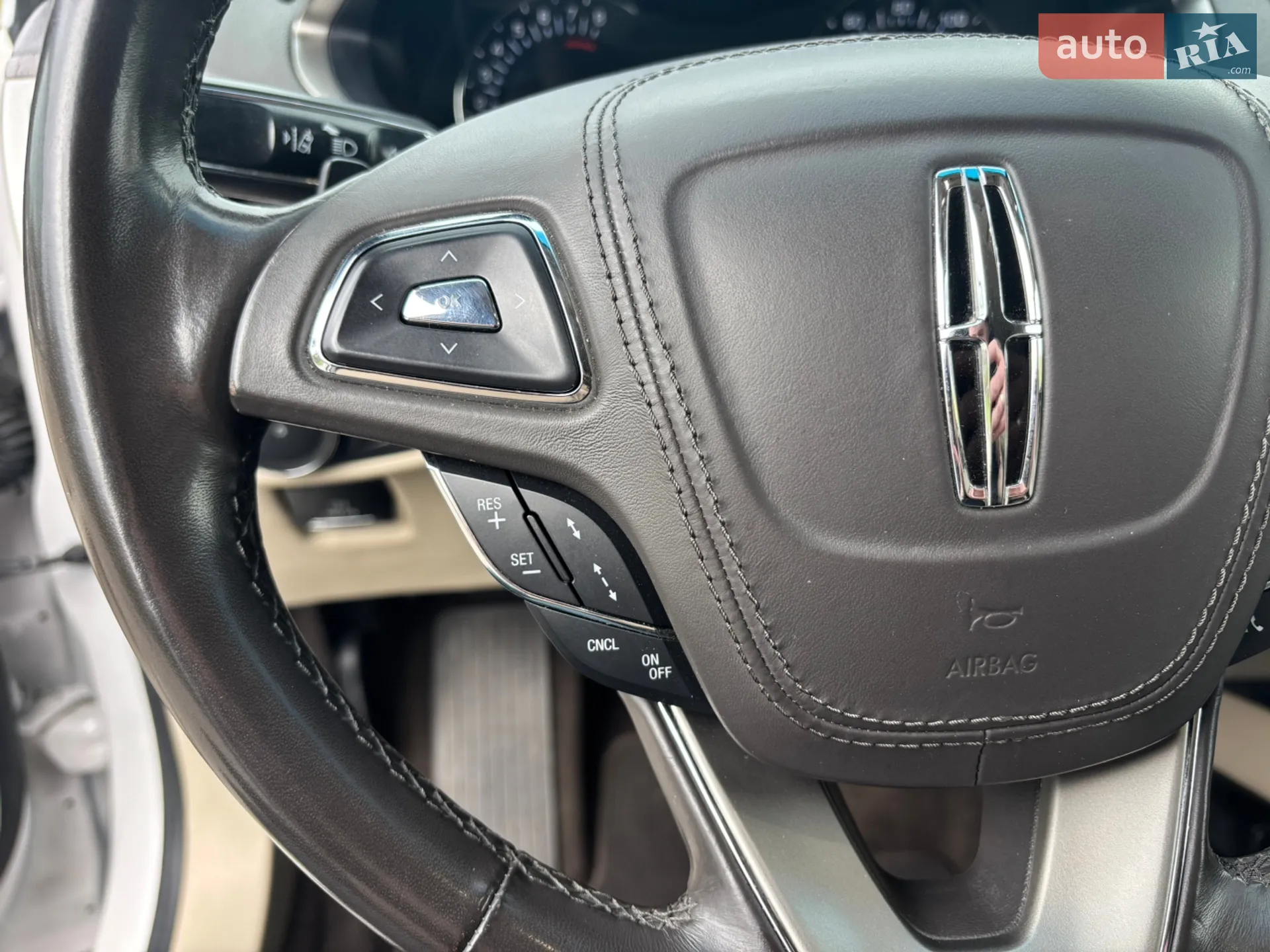 2018 Lincoln MKZ - мініатюра 16