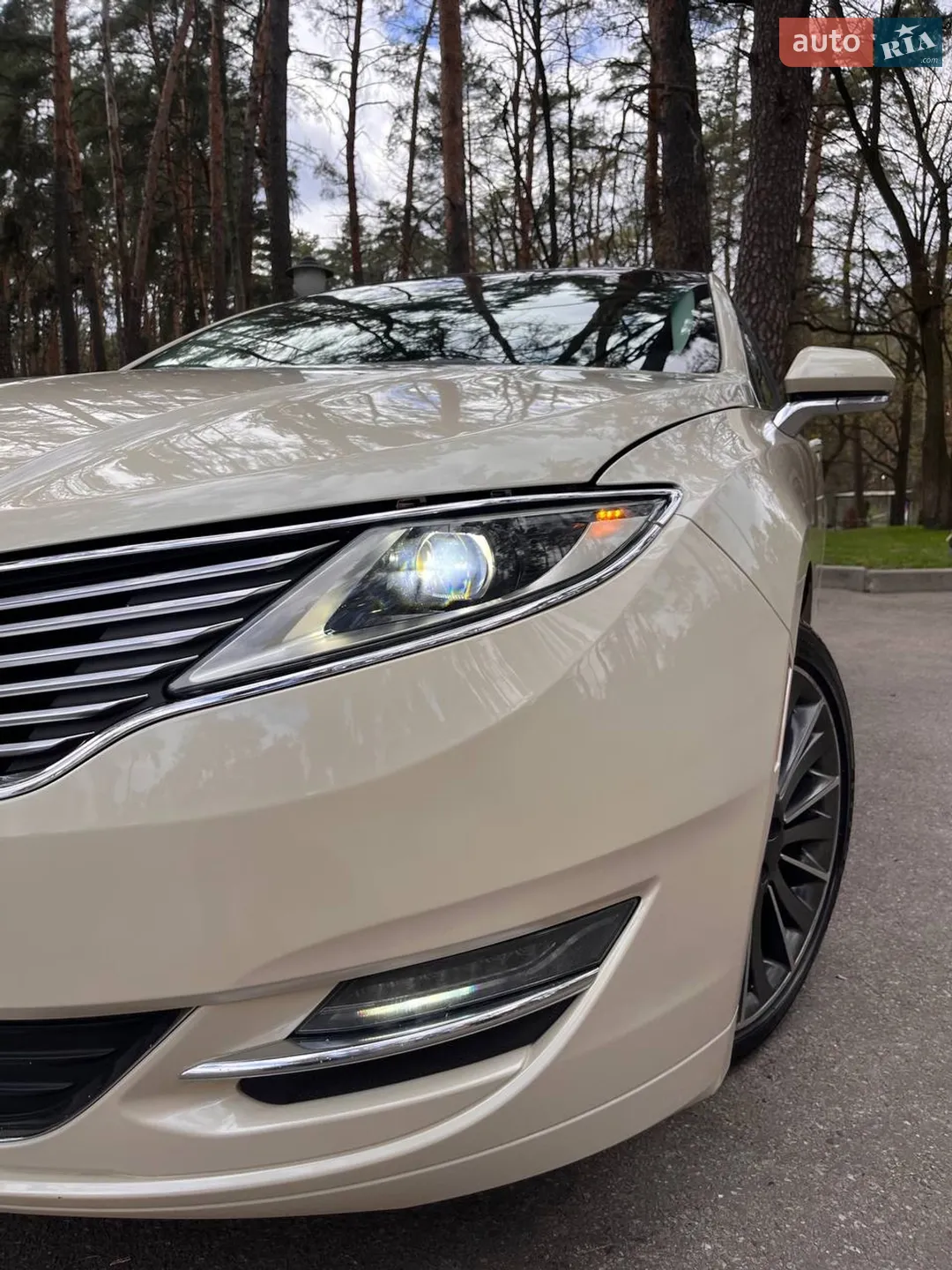 2015 Lincoln MKZ - мініатюра 3