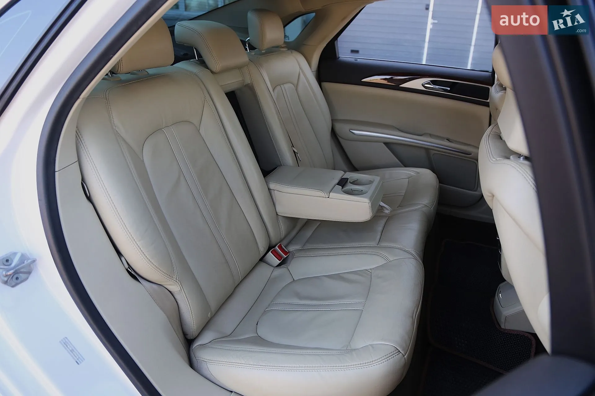 2014 Lincoln MKZ - мініатюра 11