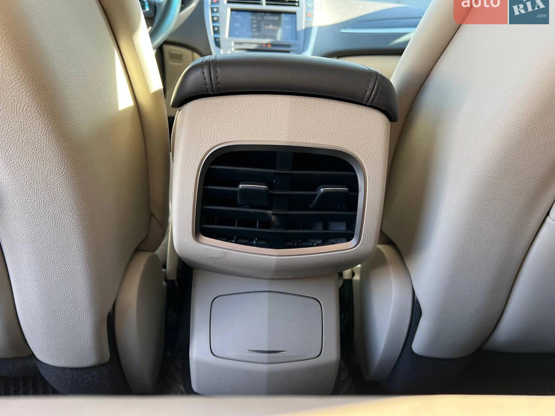 2017 Lincoln MKZ - мініатюра 39