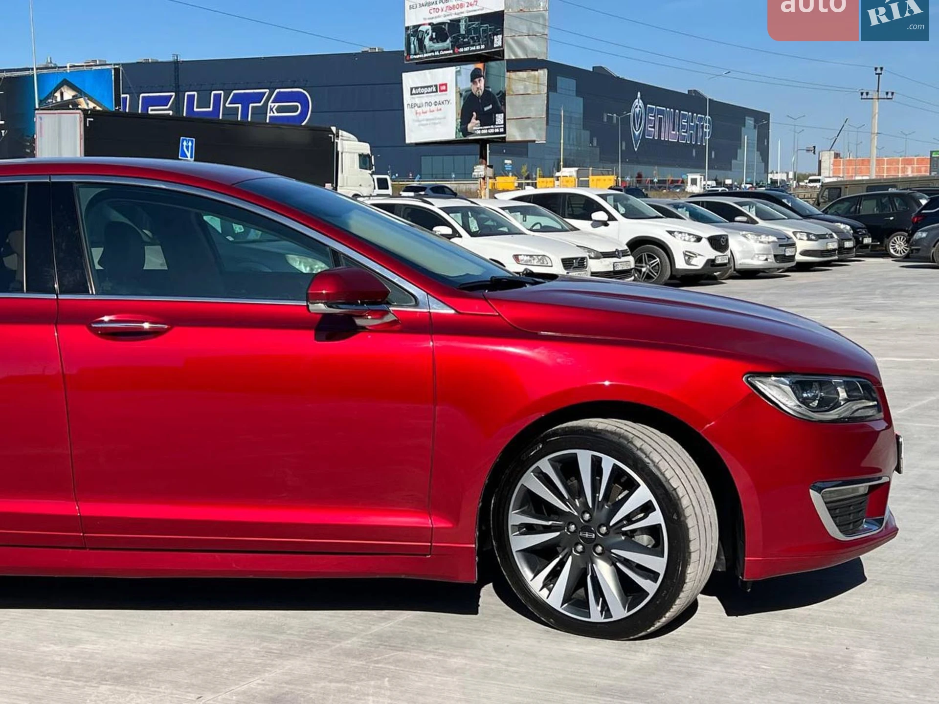 2017 Lincoln MKZ - мініатюра 12