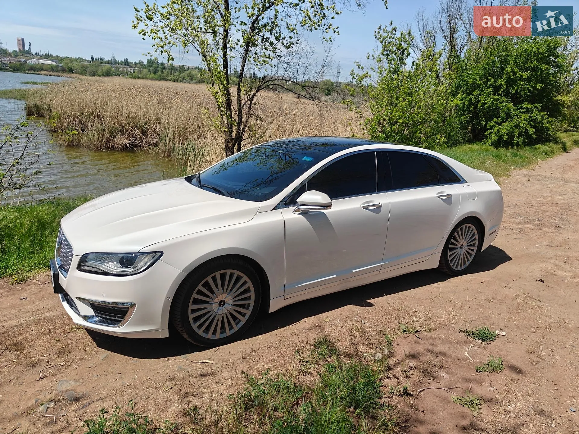 2016 Lincoln MKZ - мініатюра 8