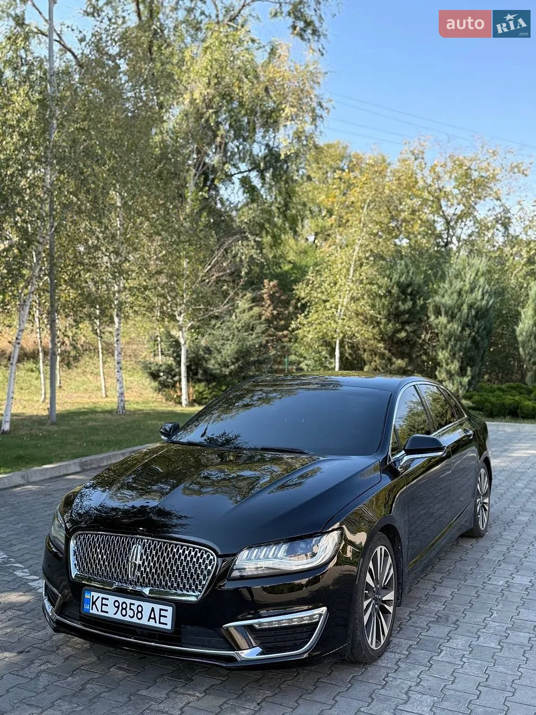2016 Lincoln MKZ - мініатюра 3
