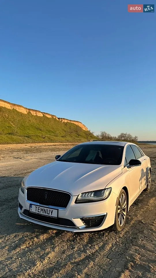 2018 Lincoln MKZ - мініатюра 38