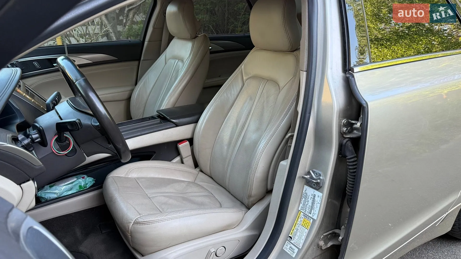 2017 Lincoln MKZ - мініатюра 18