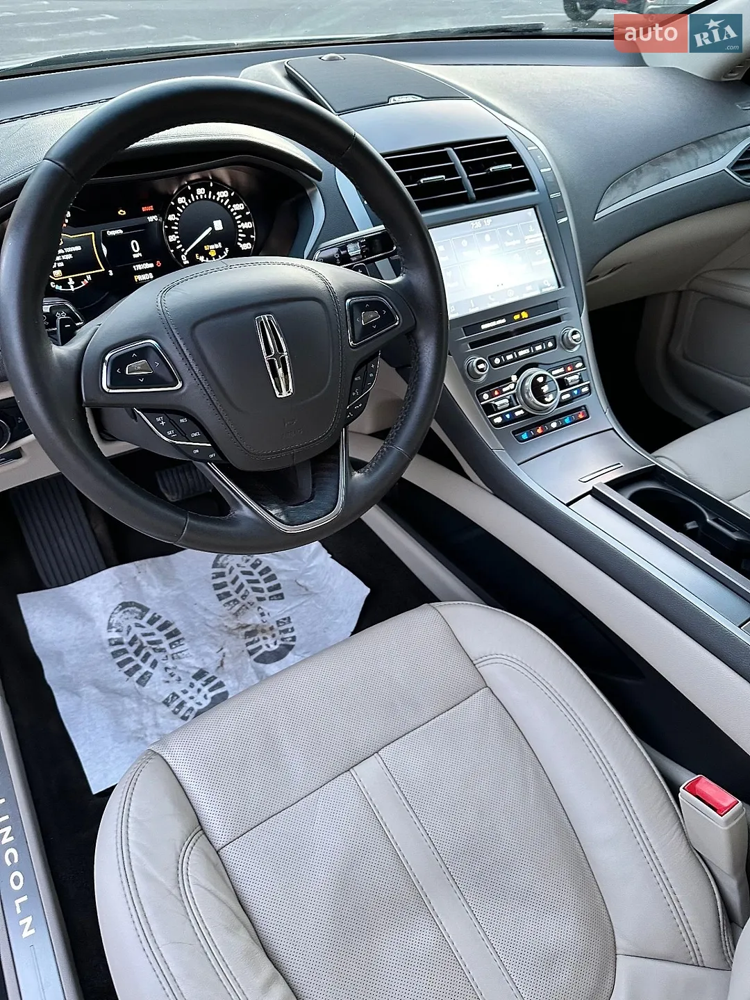 2017 Lincoln MKZ - мініатюра 2