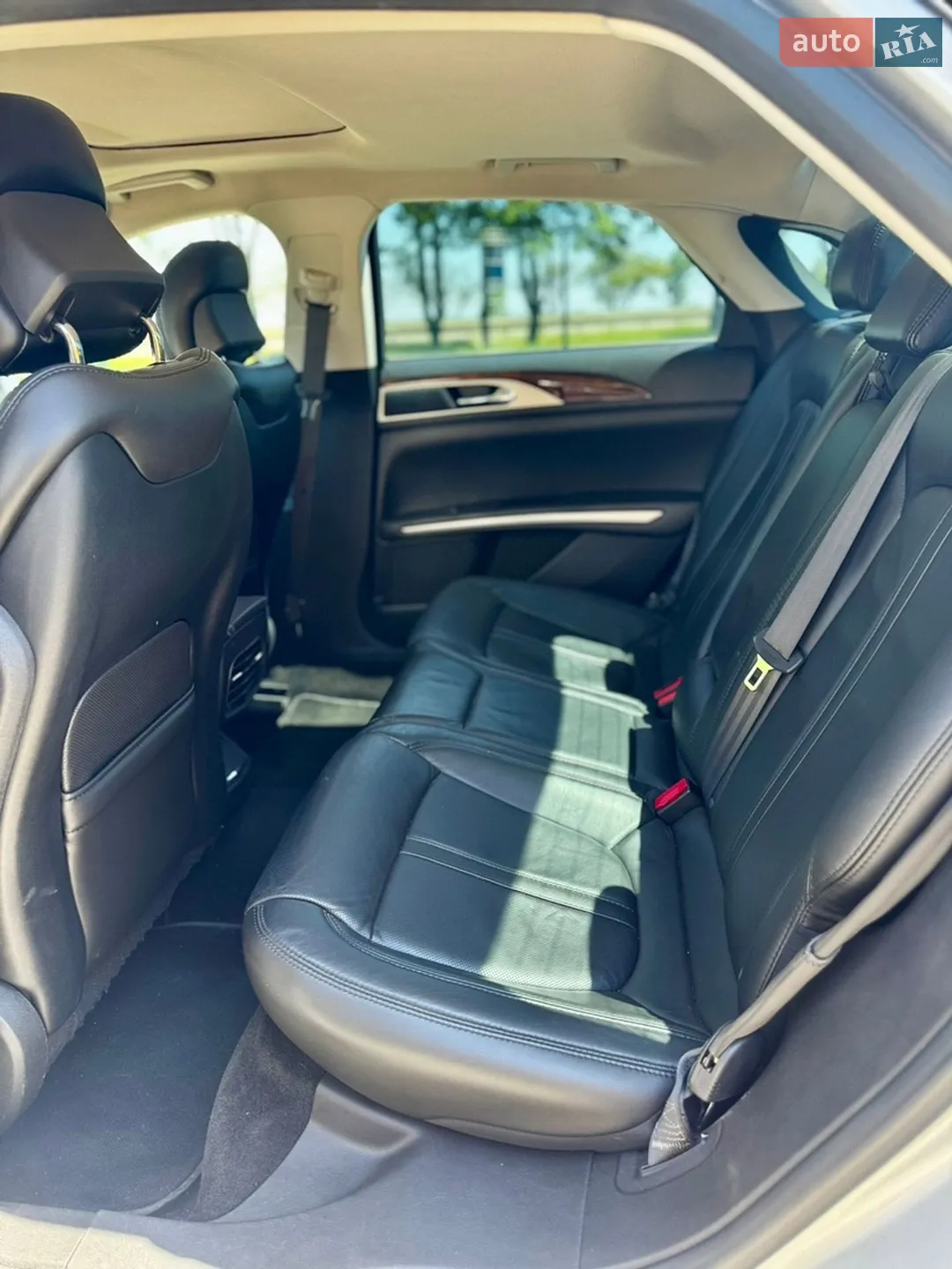 2014 Lincoln MKZ - мініатюра 2