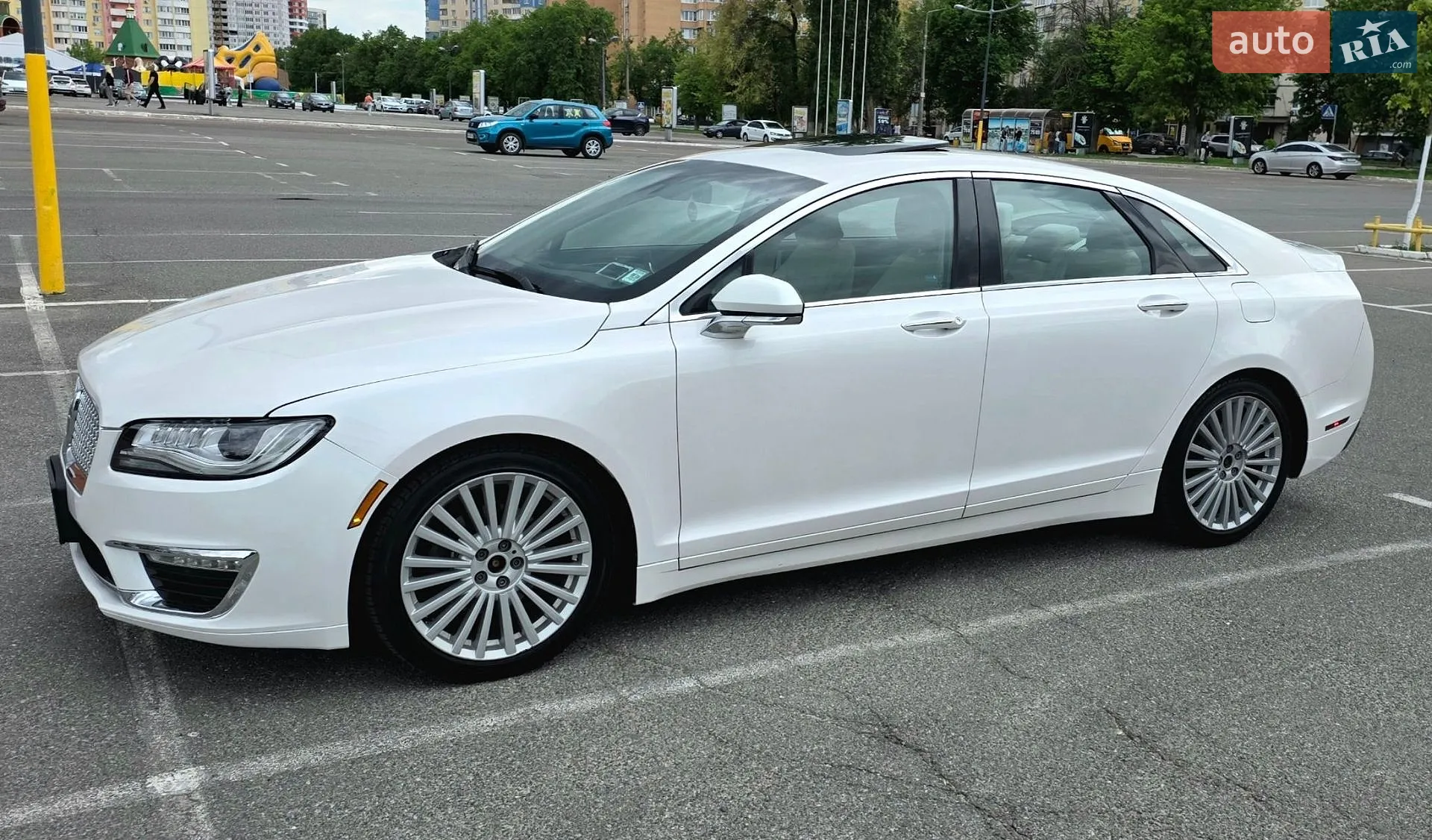 2016 Lincoln MKZ - мініатюра 6