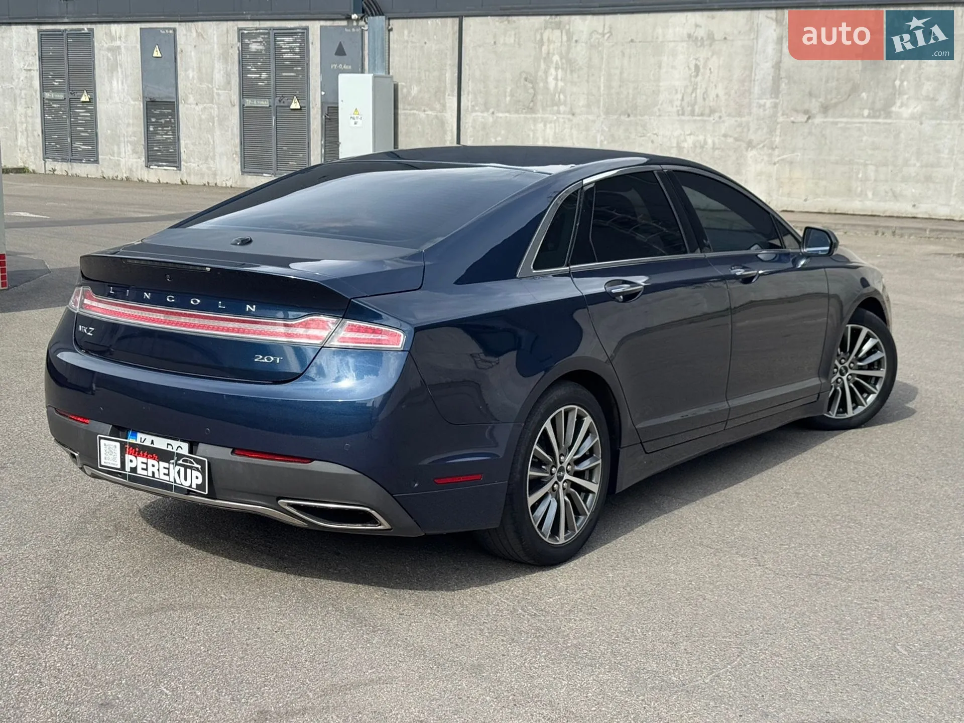 2016 Lincoln MKZ - мініатюра 12