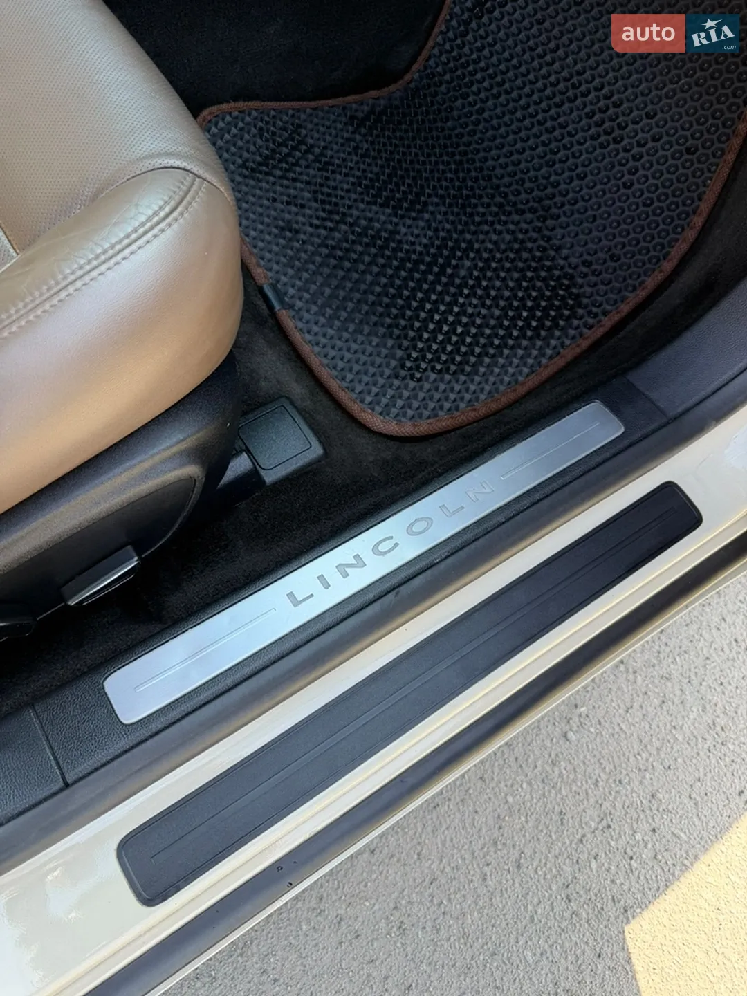 2016 Lincoln MKZ - мініатюра 48