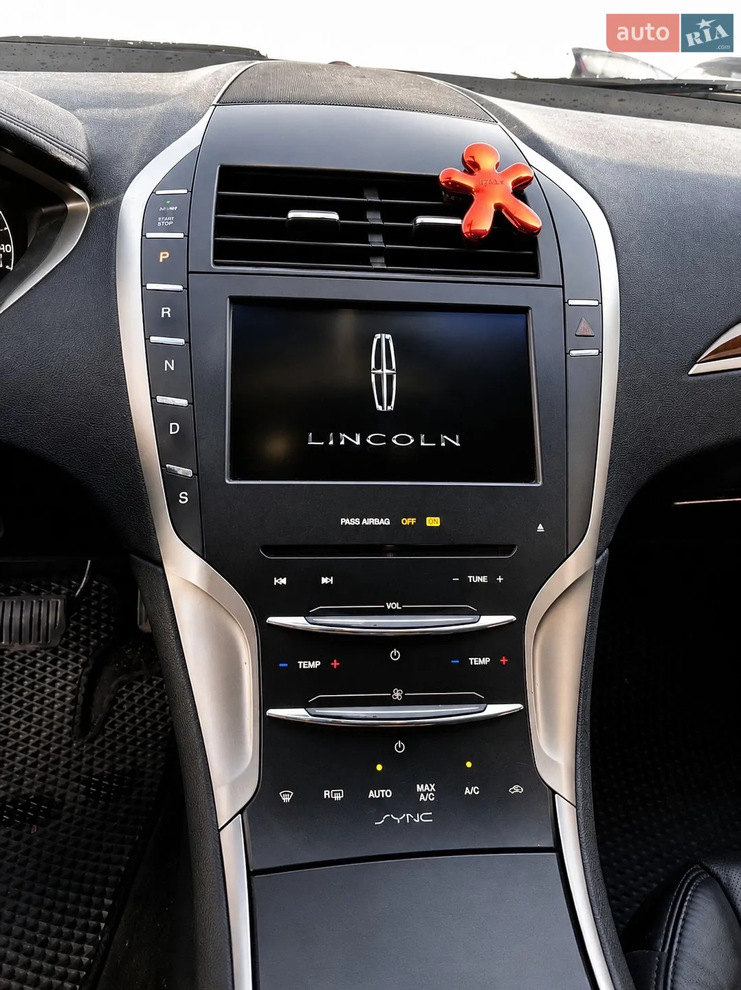 2015 Lincoln MKZ - мініатюра 8