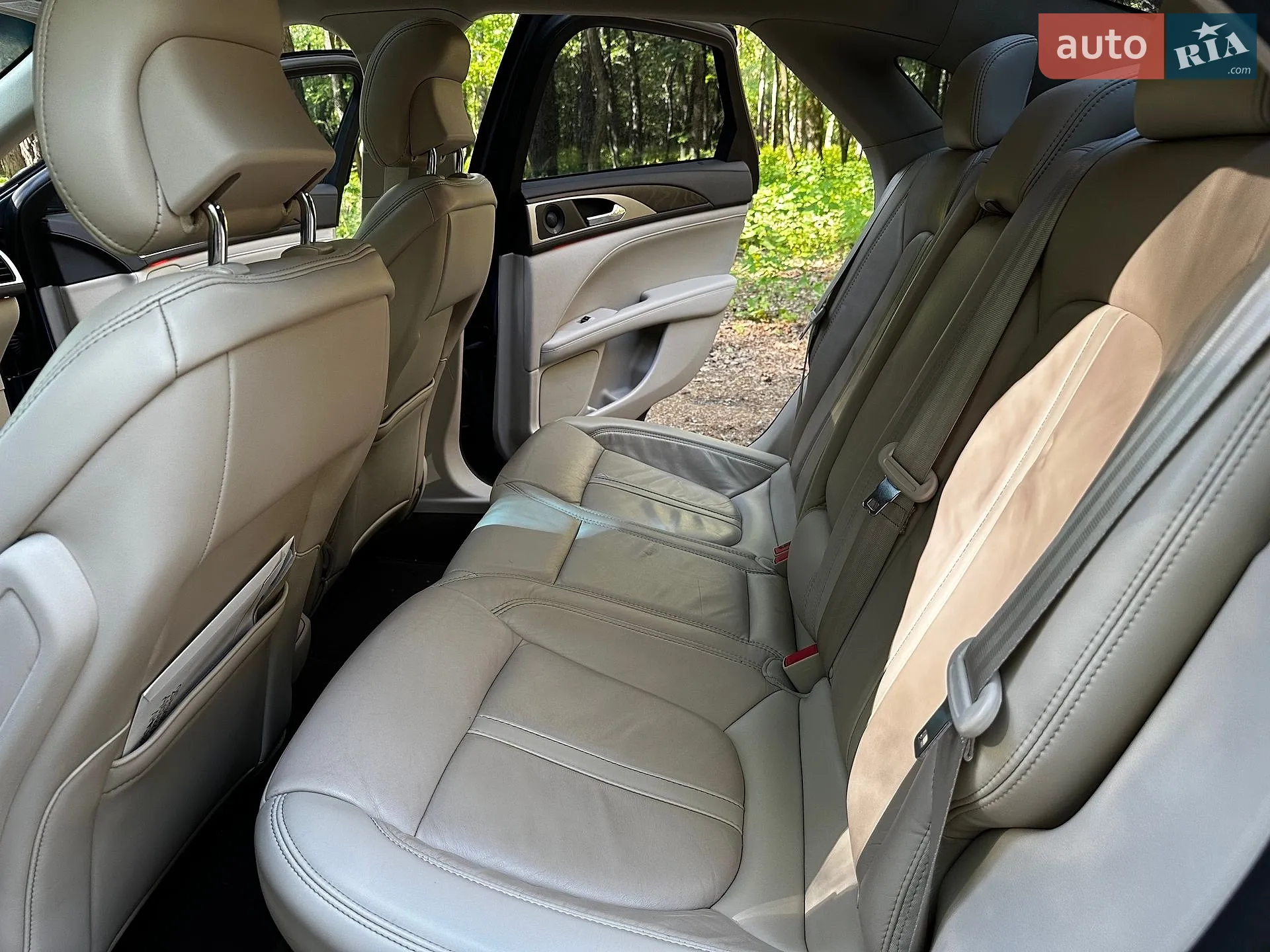 2019 Lincoln MKZ - мініатюра 16