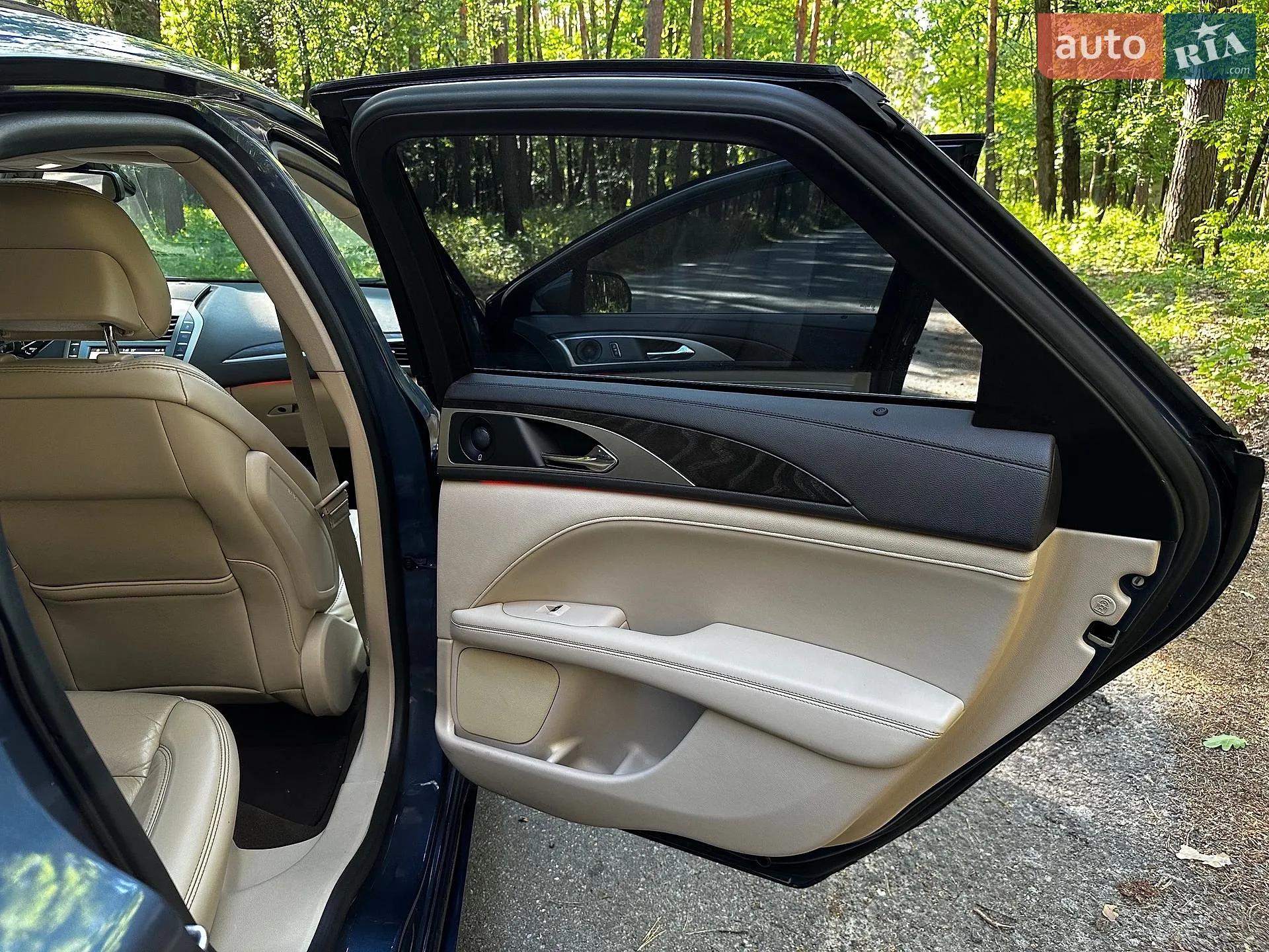 2019 Lincoln MKZ - мініатюра 13