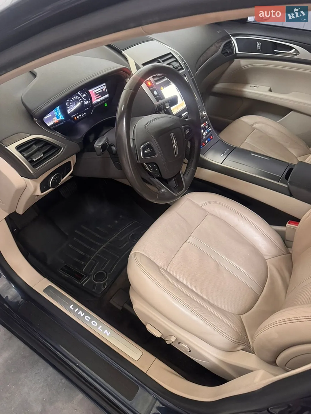 2017 Lincoln MKZ - мініатюра 15