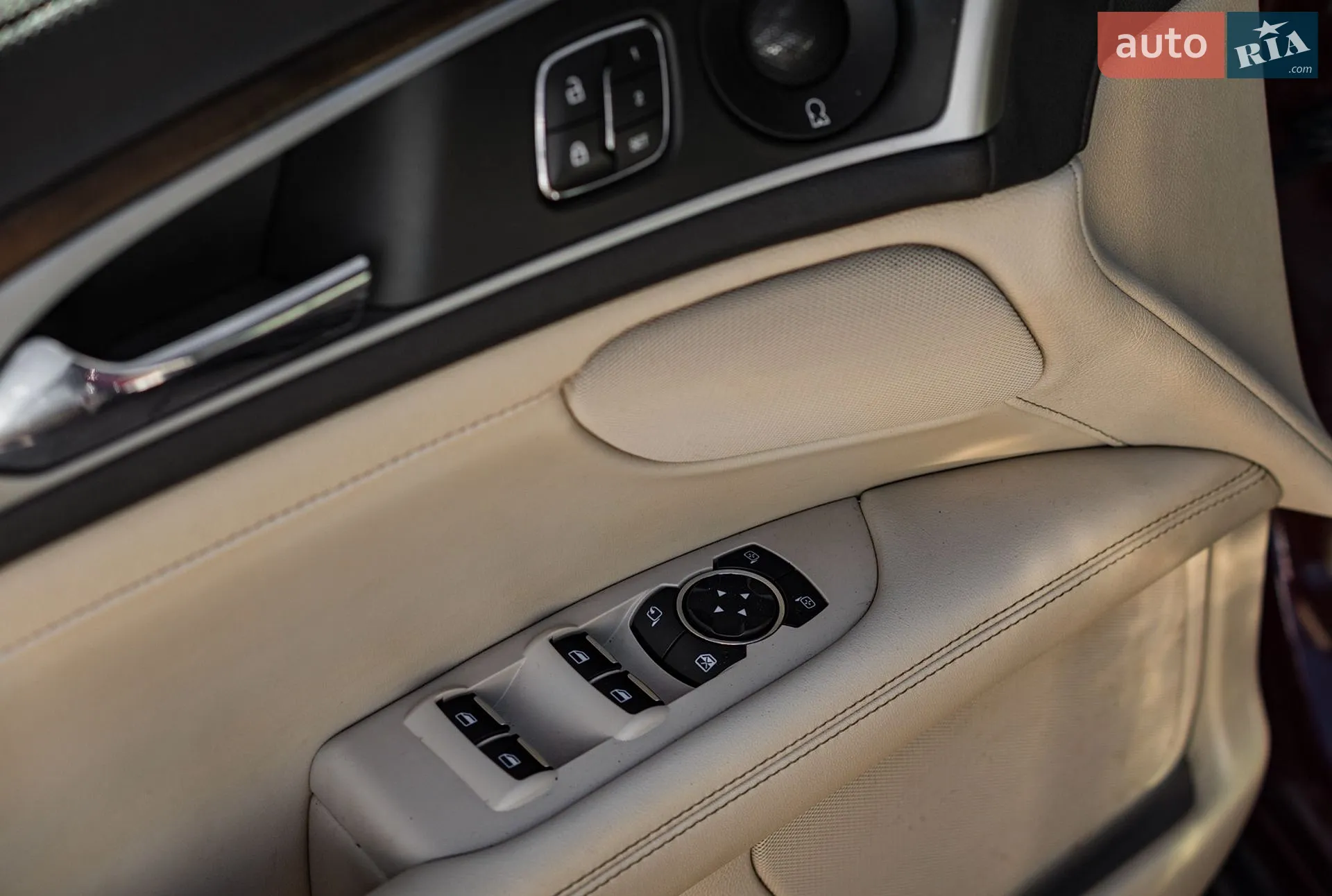 2017 Lincoln MKZ - мініатюра 14