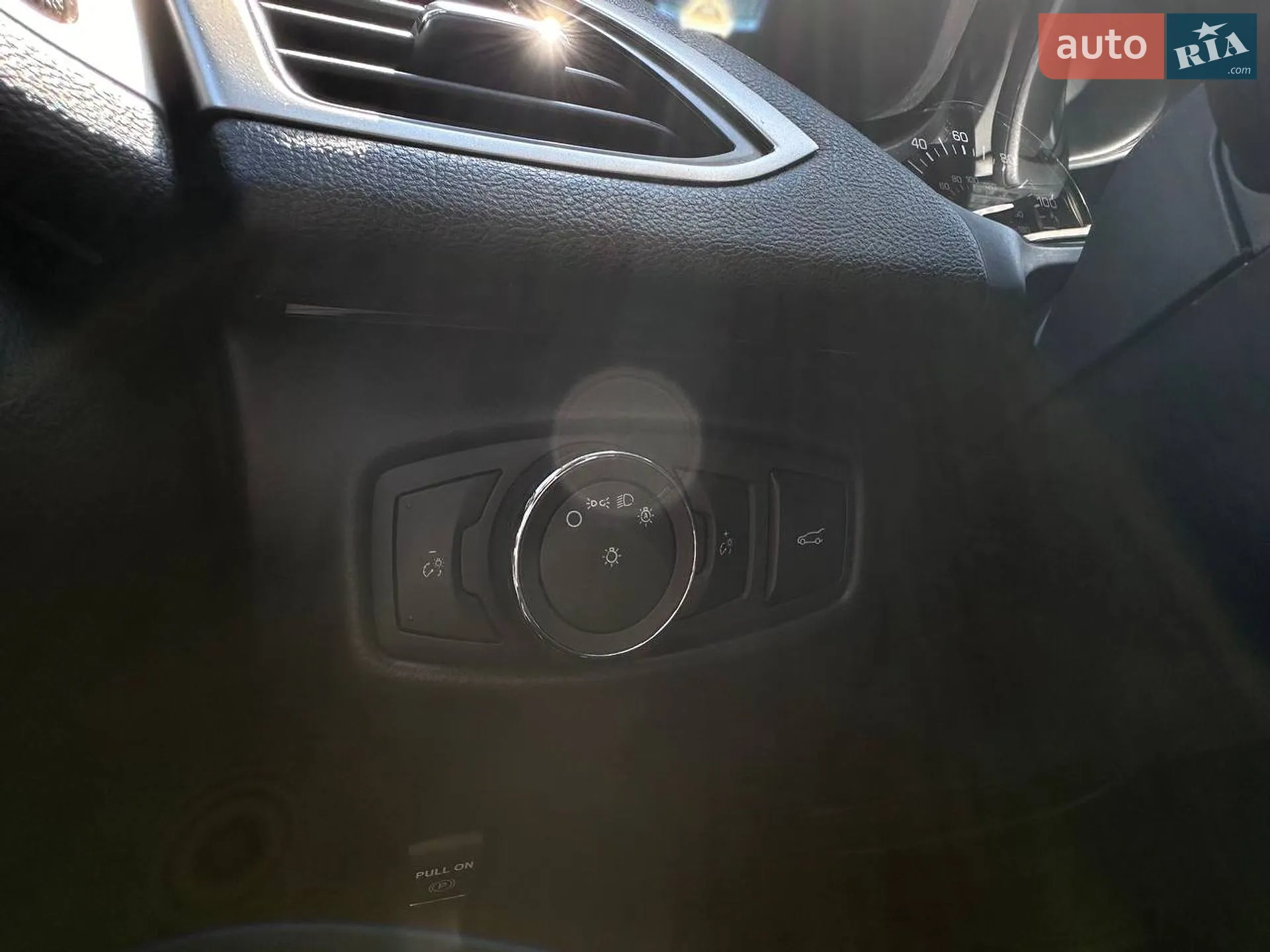 2016 Lincoln MKZ - мініатюра 21
