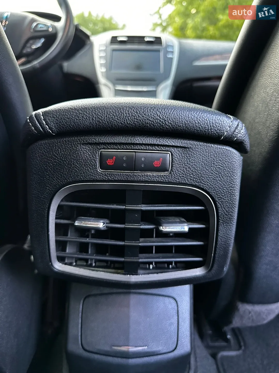 2016 Lincoln MKZ - мініатюра 14