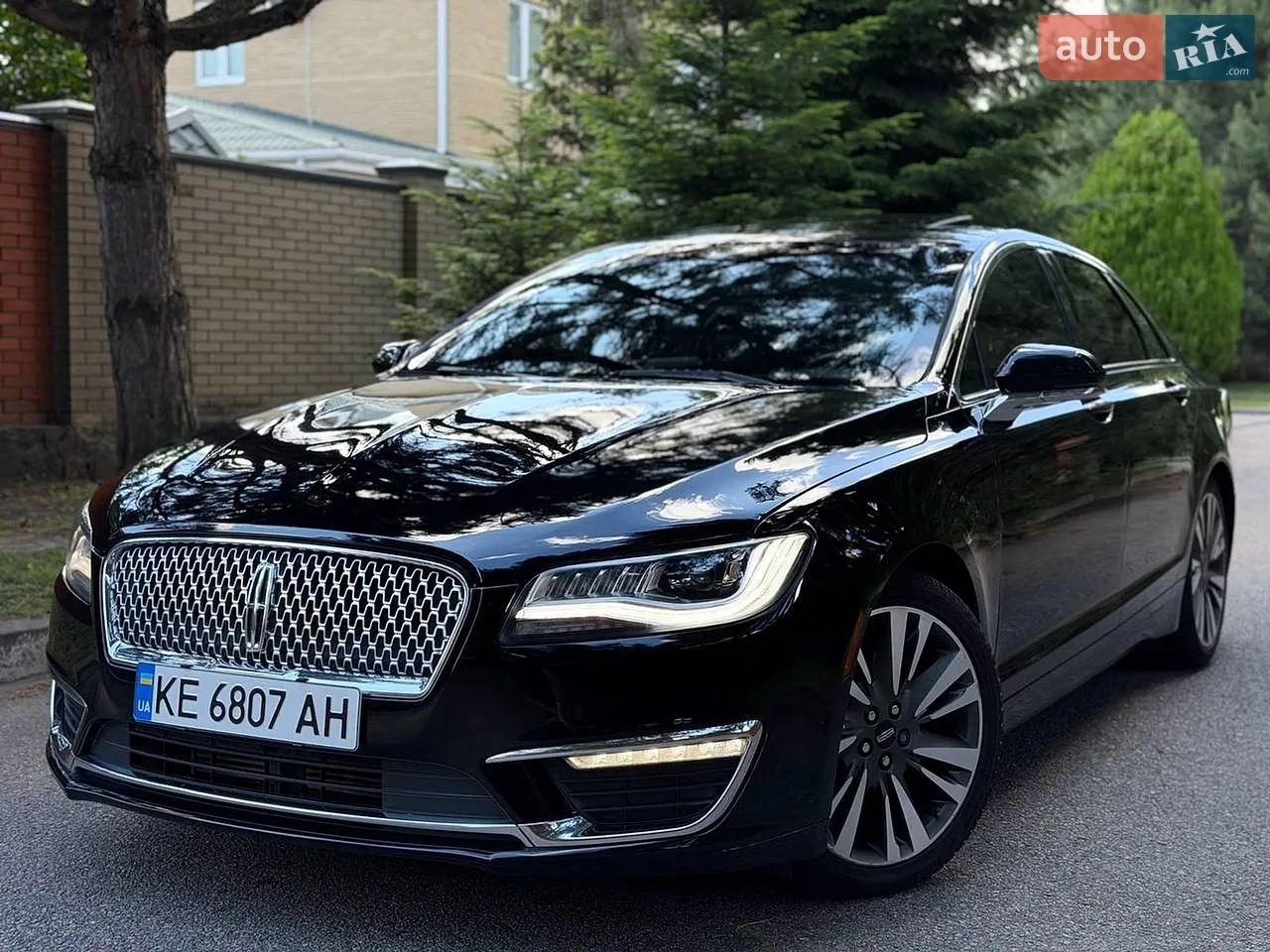 2016 Lincoln MKZ - мініатюра 11