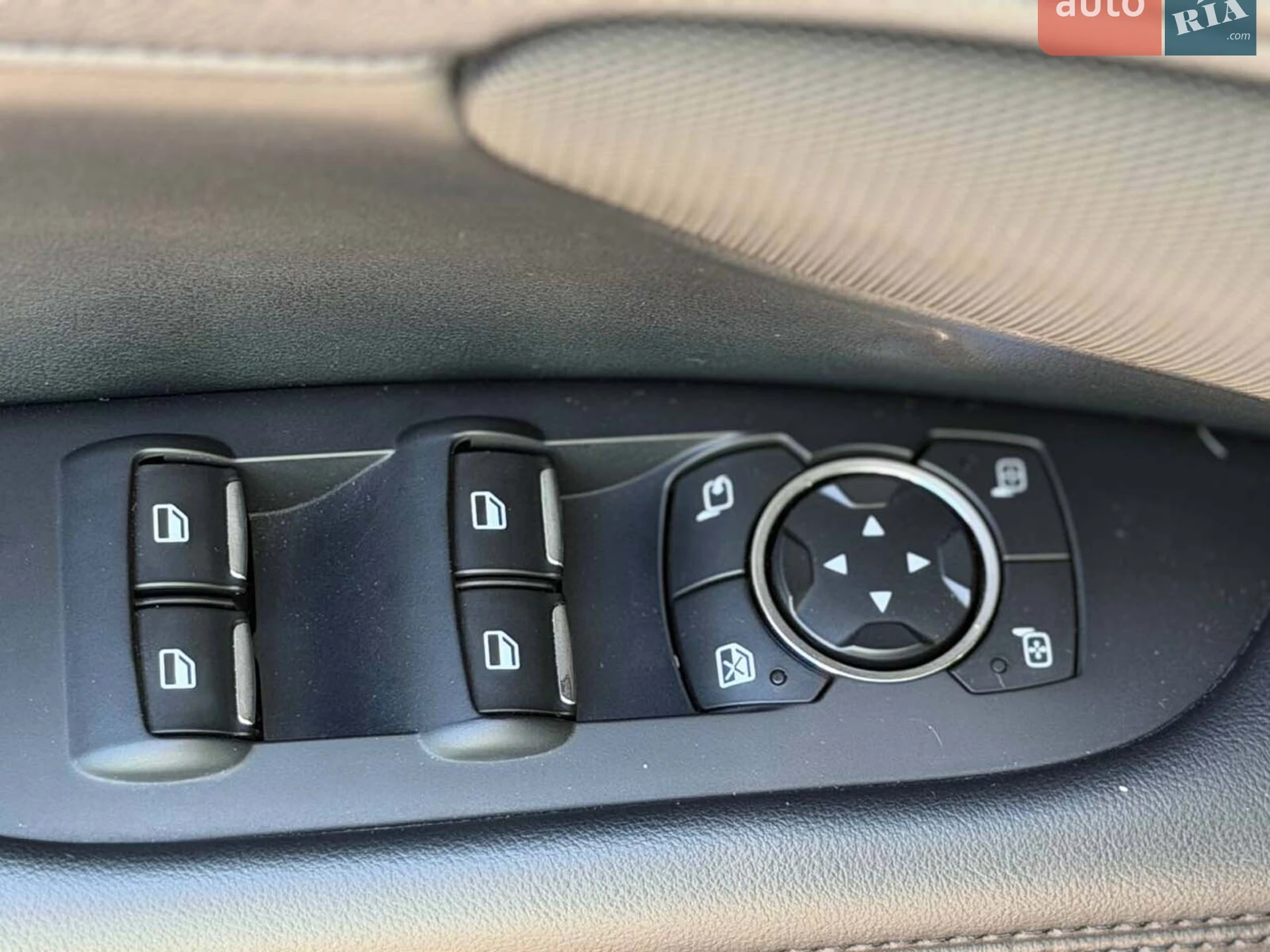 2020 Lincoln MKZ - мініатюра 34