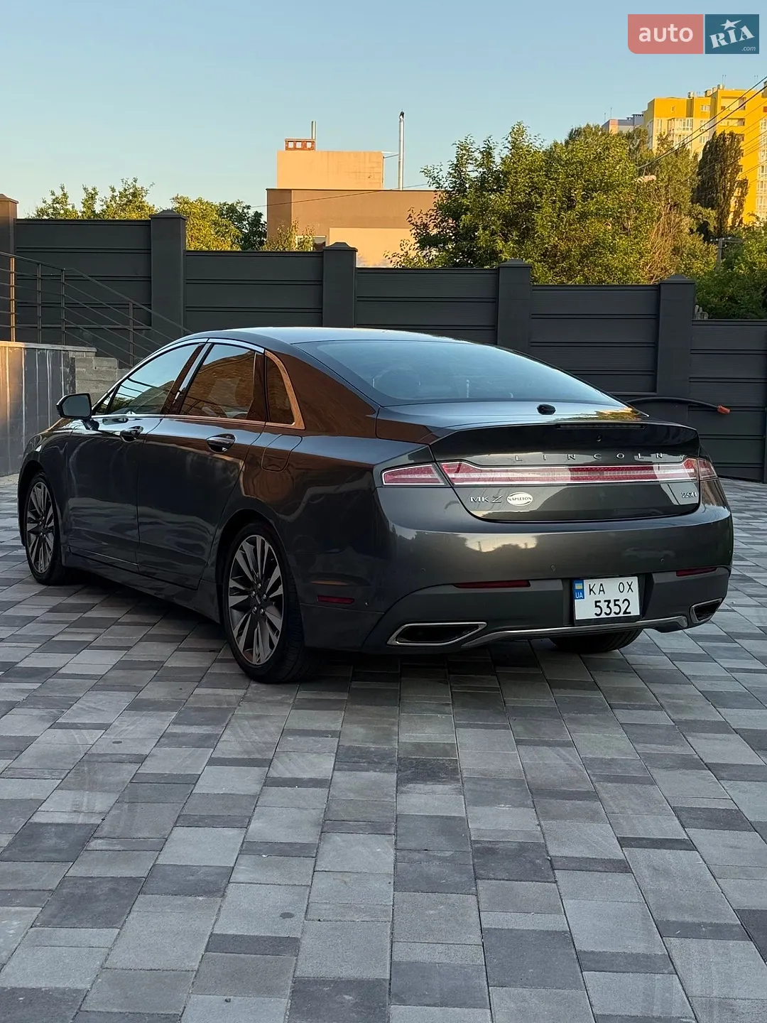 2019 Lincoln MKZ - мініатюра 8