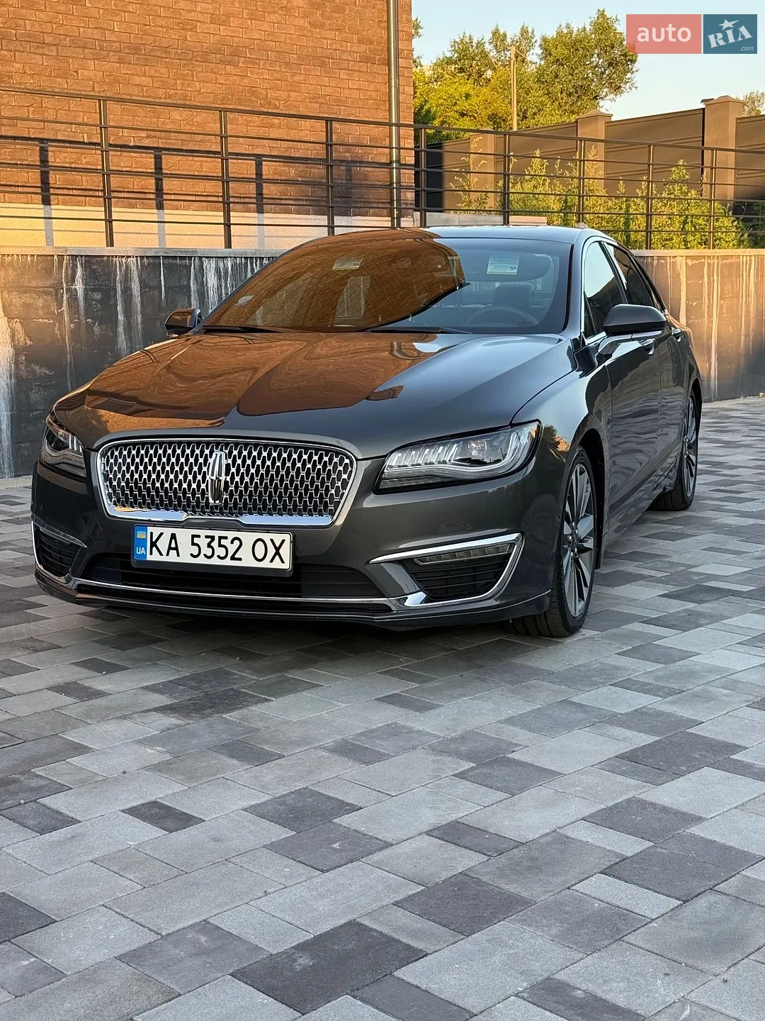 2019 Lincoln MKZ - мініатюра 2