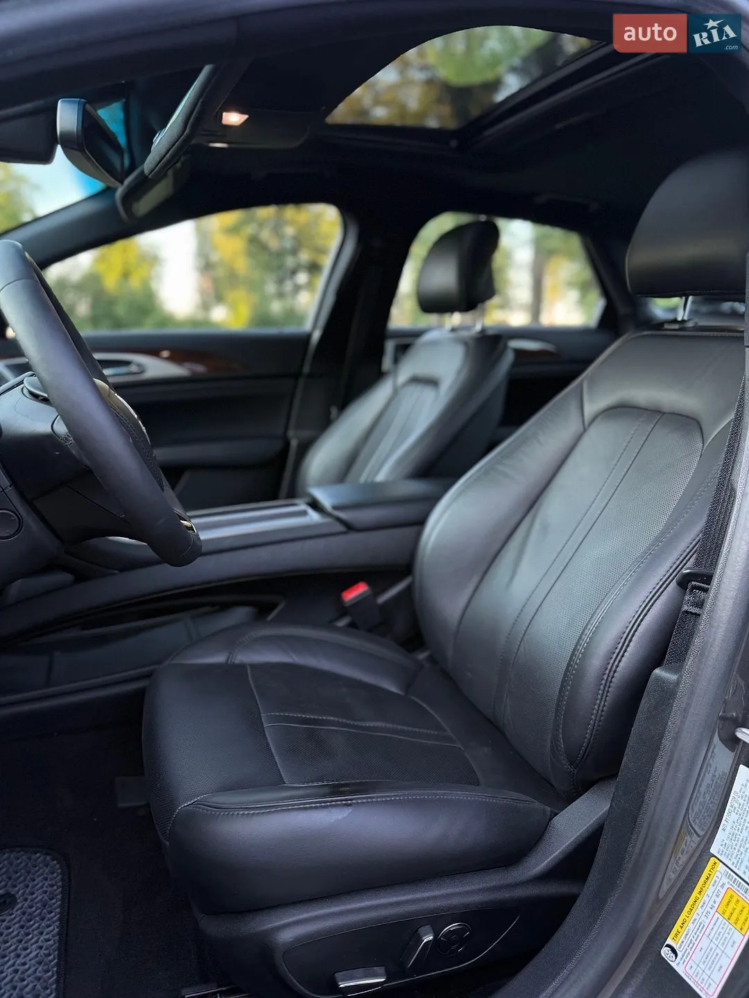 2019 Lincoln MKZ - мініатюра 19
