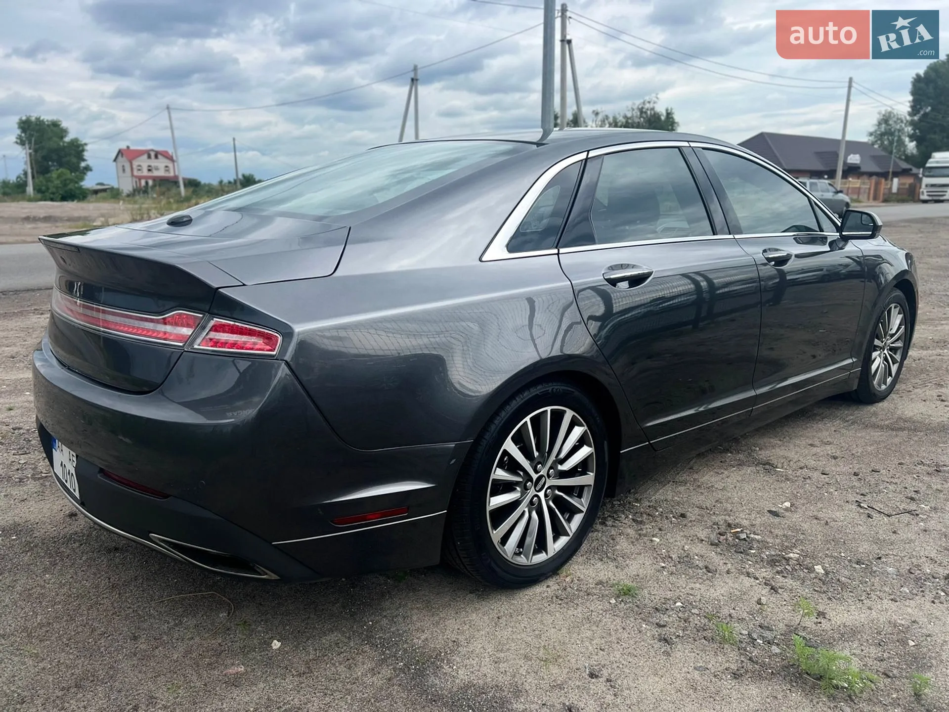 2016 Lincoln MKZ - мініатюра 3