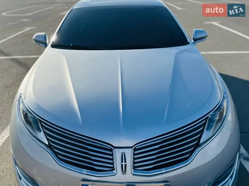 Lincoln MKZ