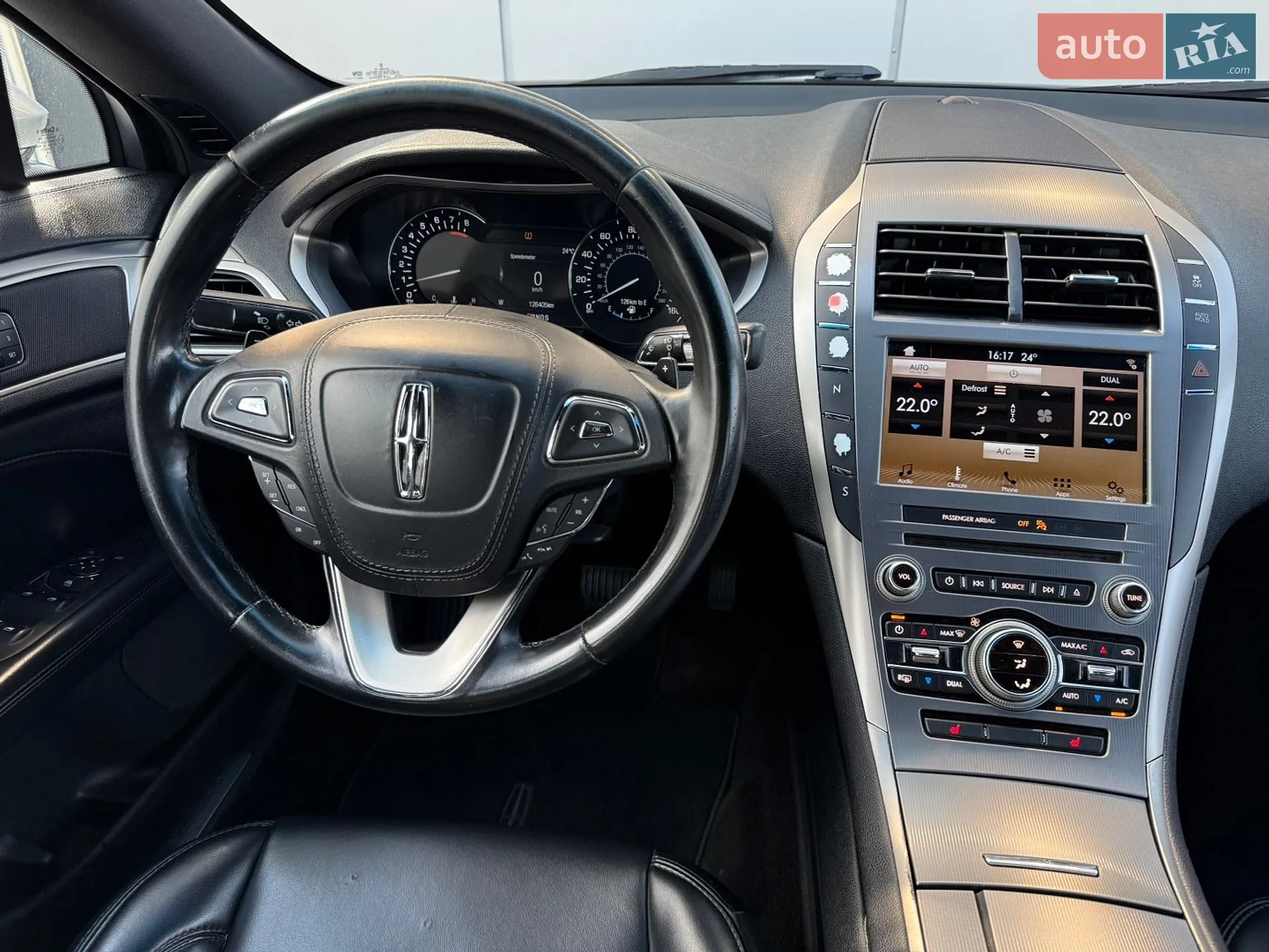 2016 Lincoln MKZ - мініатюра 21