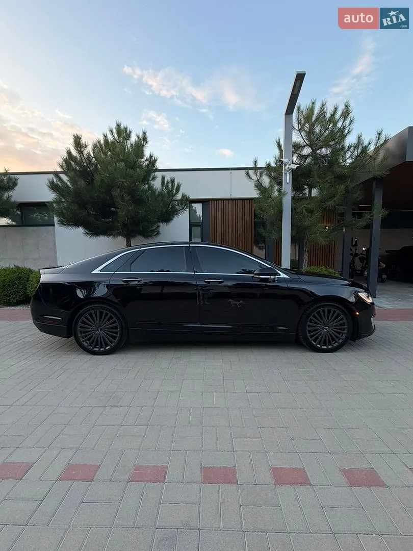 2017 Lincoln MKZ - мініатюра 3