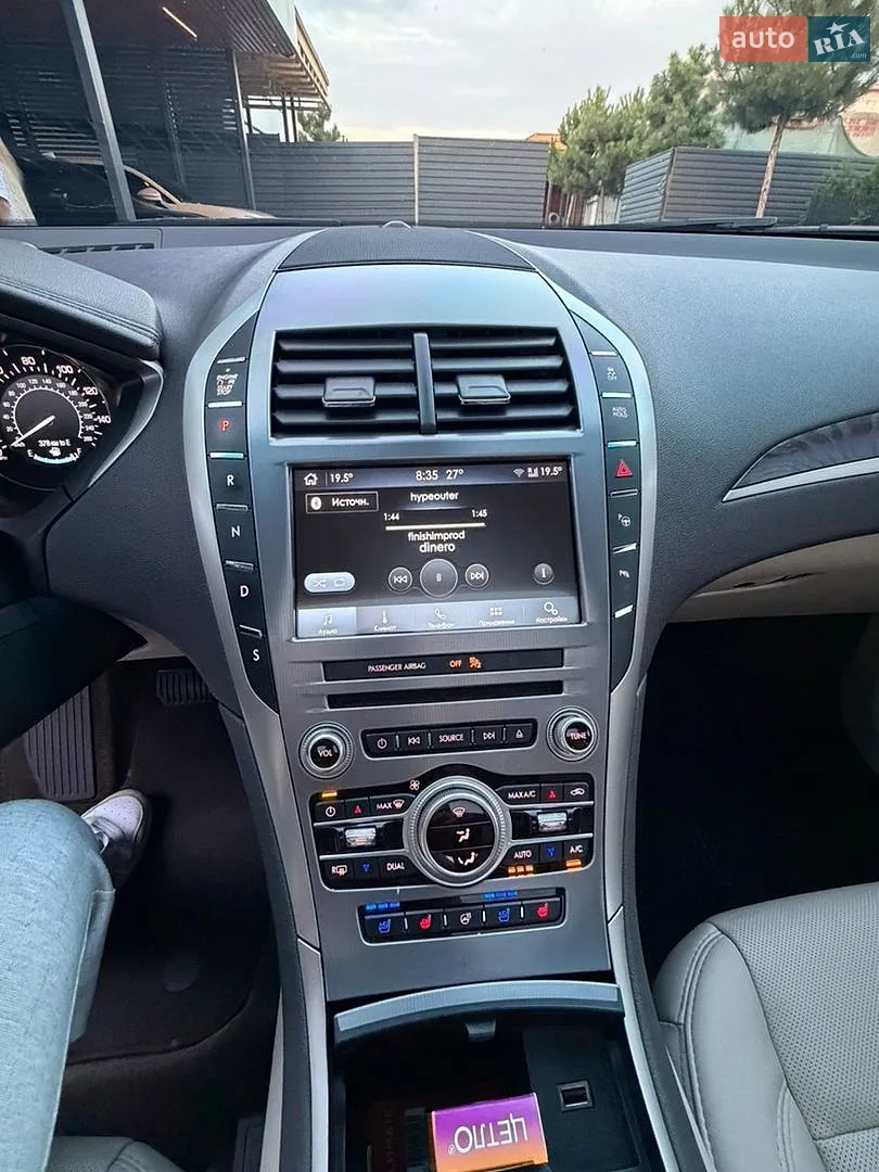 2017 Lincoln MKZ - мініатюра 12