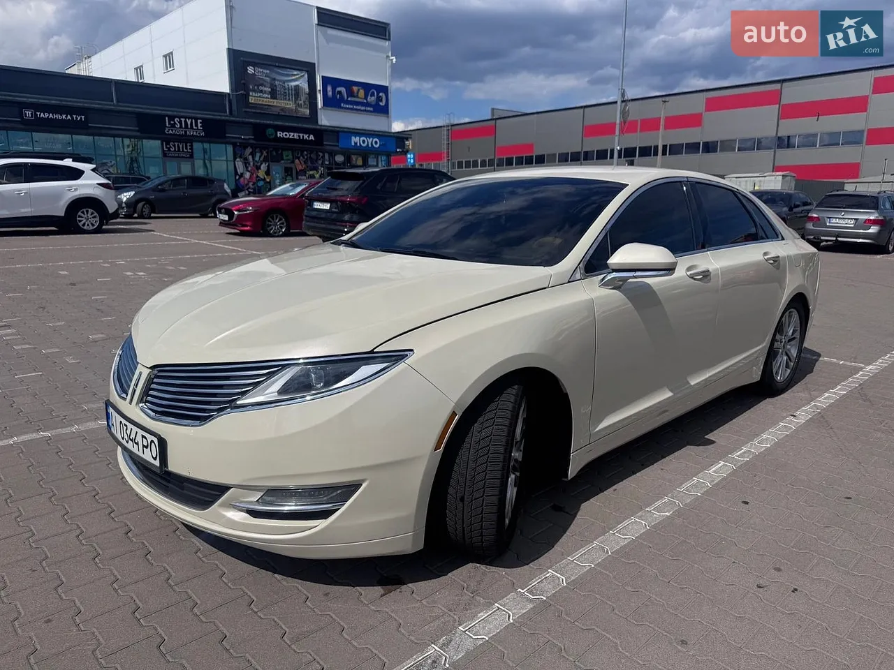 2014 Lincoln MKZ - мініатюра 15