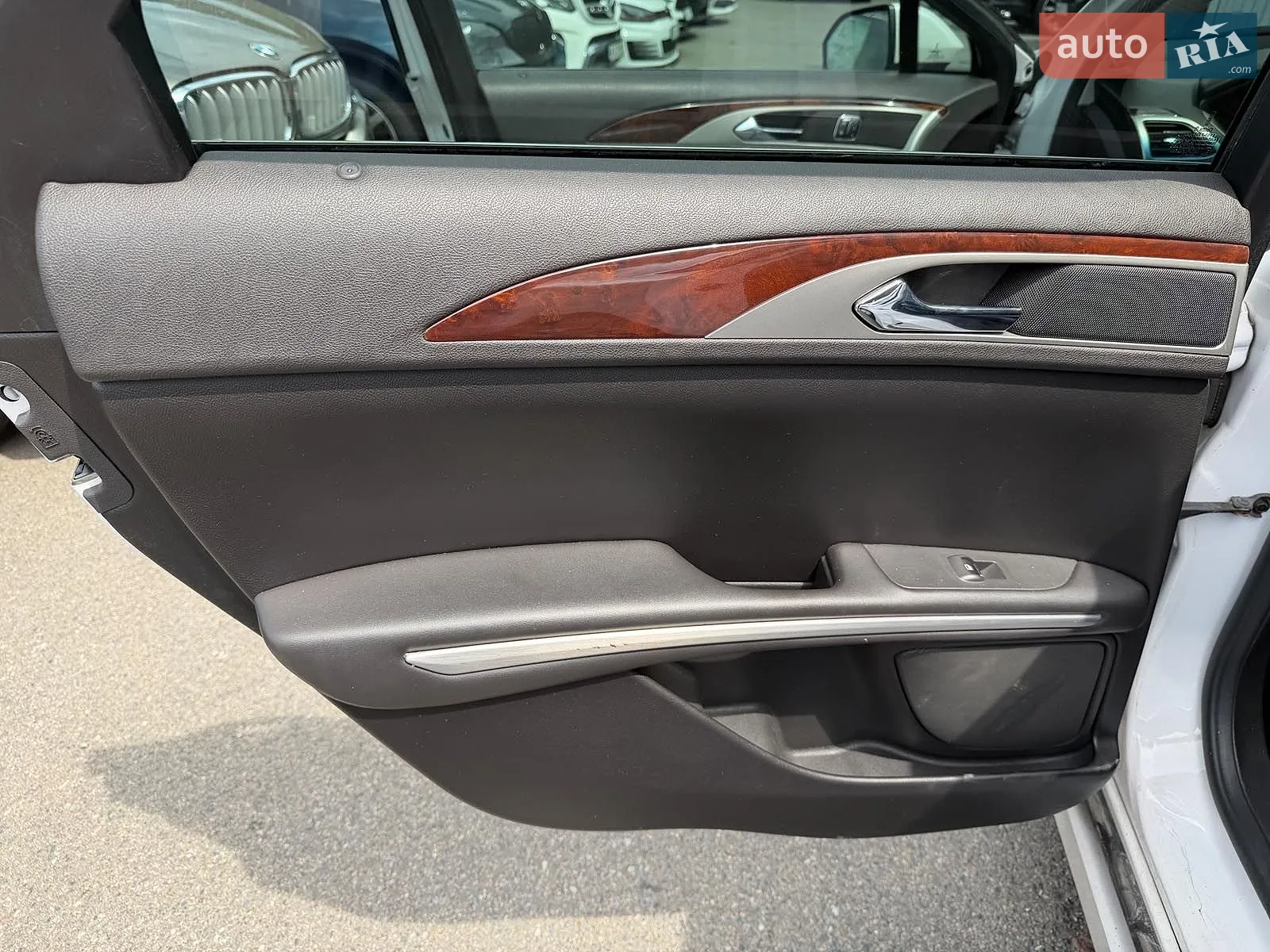 2014 Lincoln MKZ - мініатюра 16
