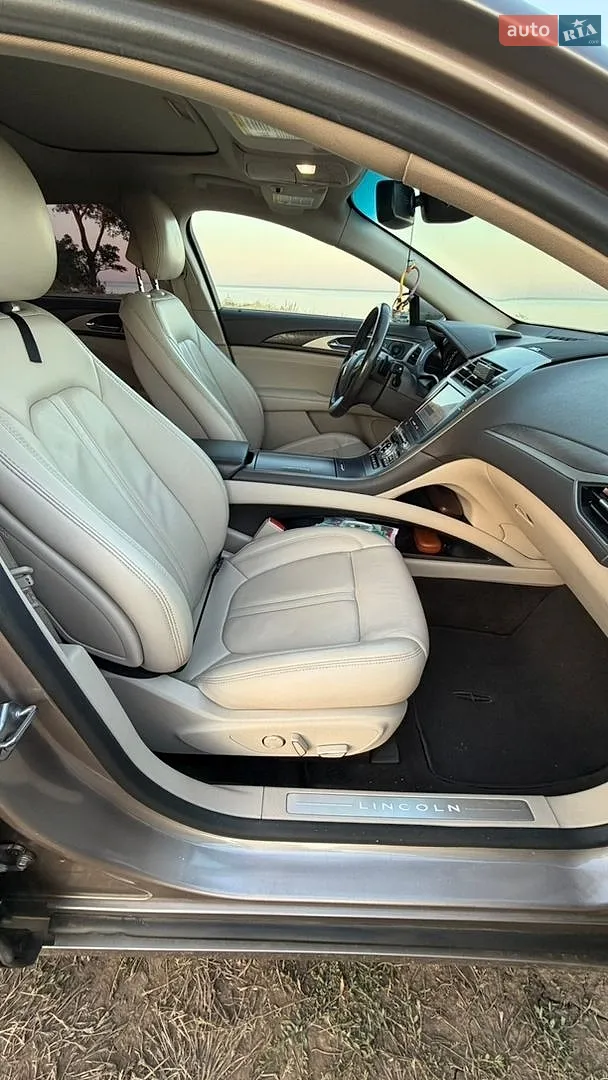 2018 Lincoln MKZ - мініатюра 21