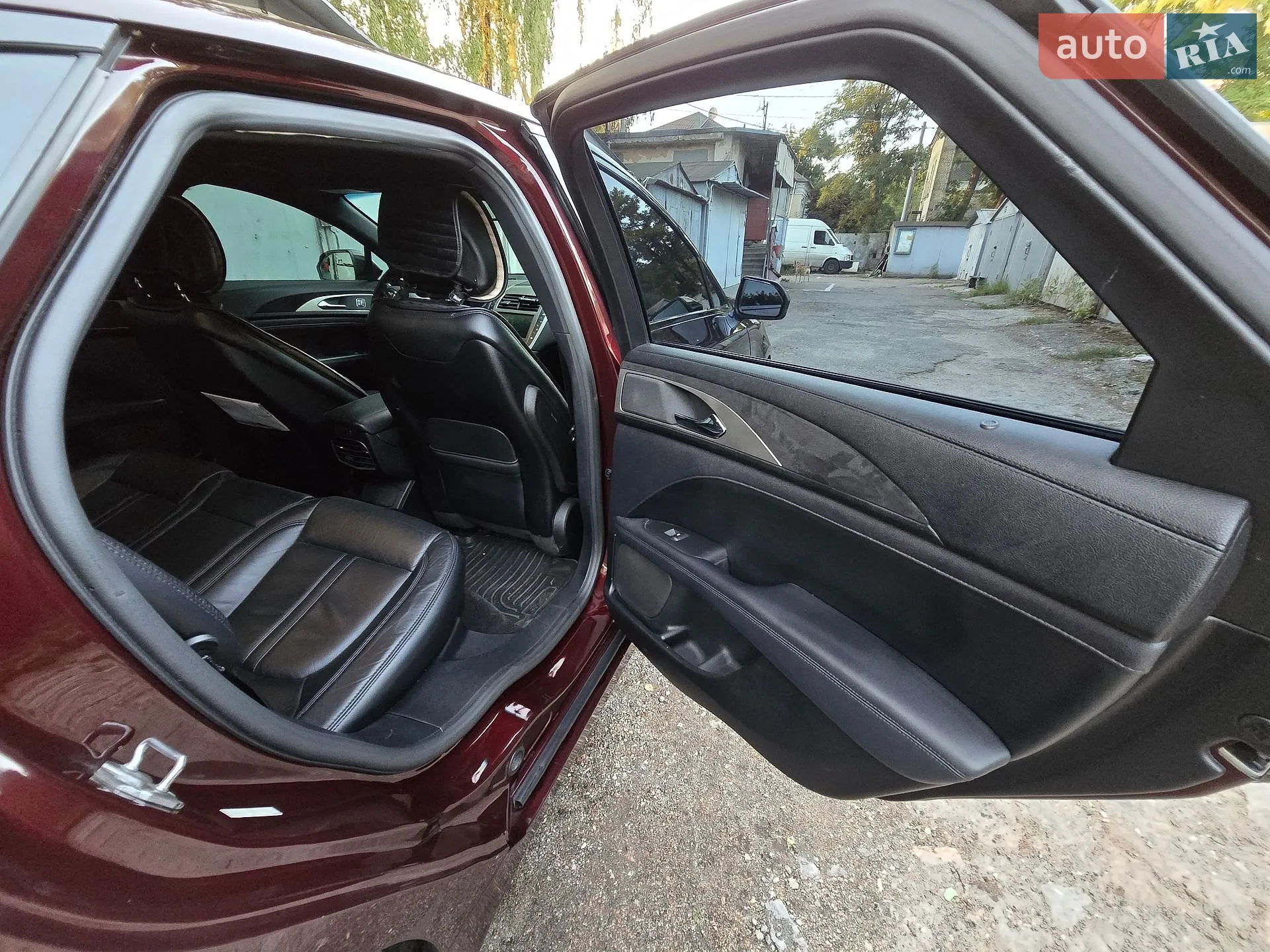 Lincoln MKZ 2016 VIN 3LN6L5FCXHR636061 фото оголошення 17 з 39